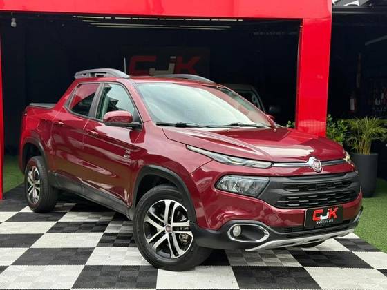 FIAT TORO 2.0 16V TURBO DIESEL FREEDOM 4WD AT9 FIAT TORO 2.0 16V TURBO DIESEL FREEDOM 4WD AT9